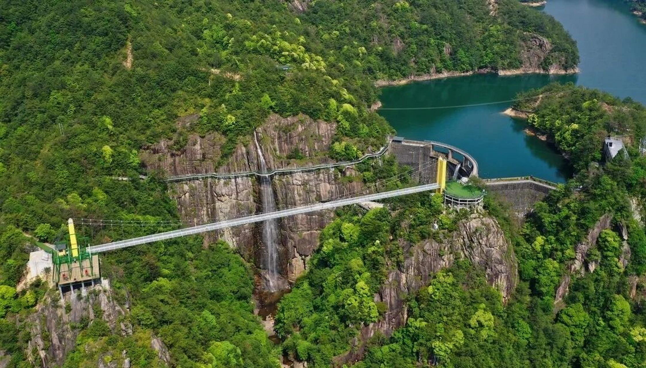 99天台山龙穿峡:一场与自然的邂逅99 99天台山龙穿峡:一场与