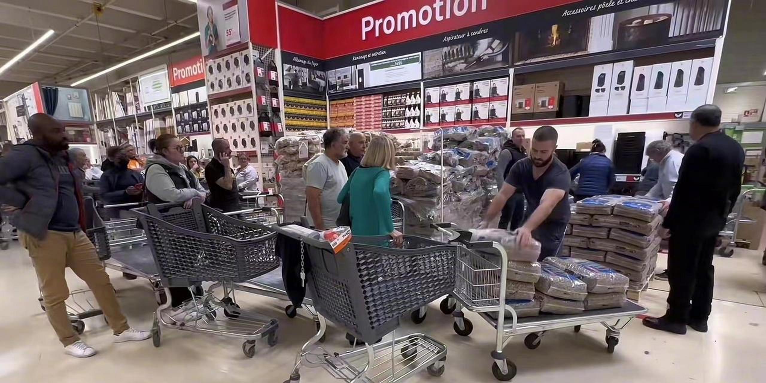 中国人在过节,法国人却在抢购秸秆!