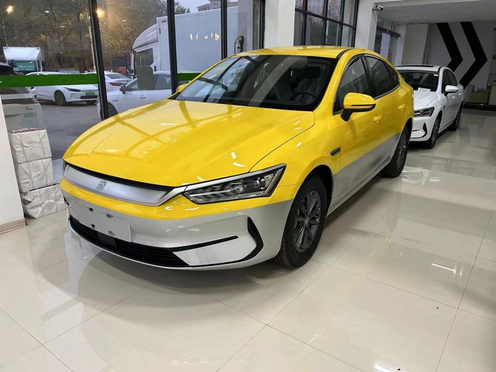 比亚迪 秦plus 510km 巡游出租车 三电质保8年90万公里 规格:4765*