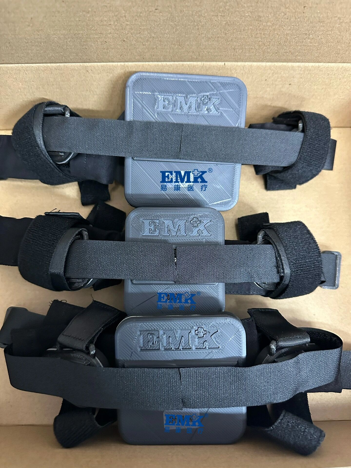 定制鸡胸矫正器 很多家长想要了解鸡胸矫正器的样式,这边给大家分享一