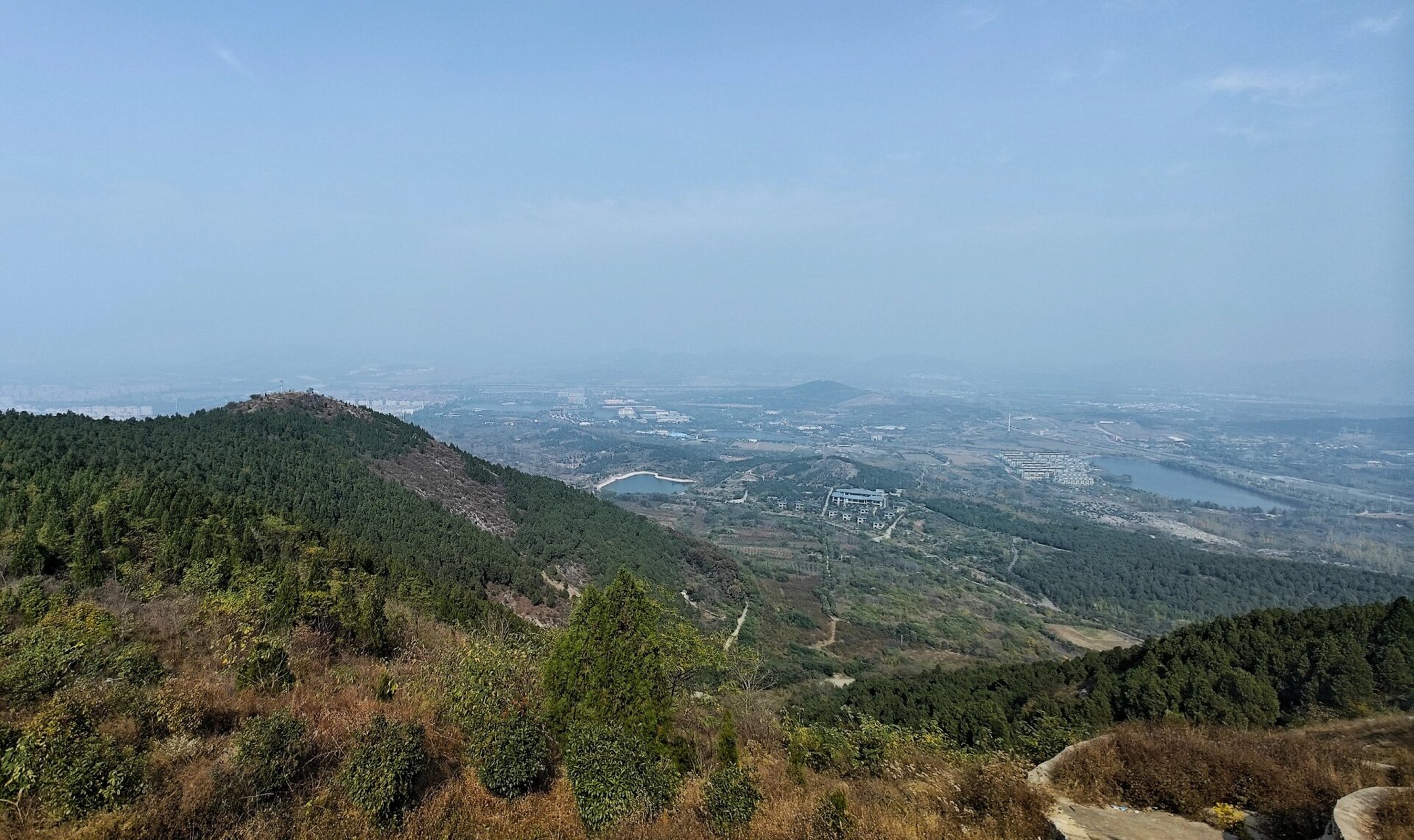 贾汪大洞山&茱萸寺 大洞山导航到大洞山观景台,然后爬上去比较方便,车