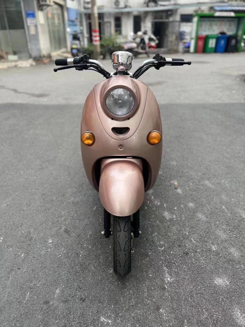 富士达60v小龟车,车容车况良好,款式经典品质优异骑乘舒适的好车,原车