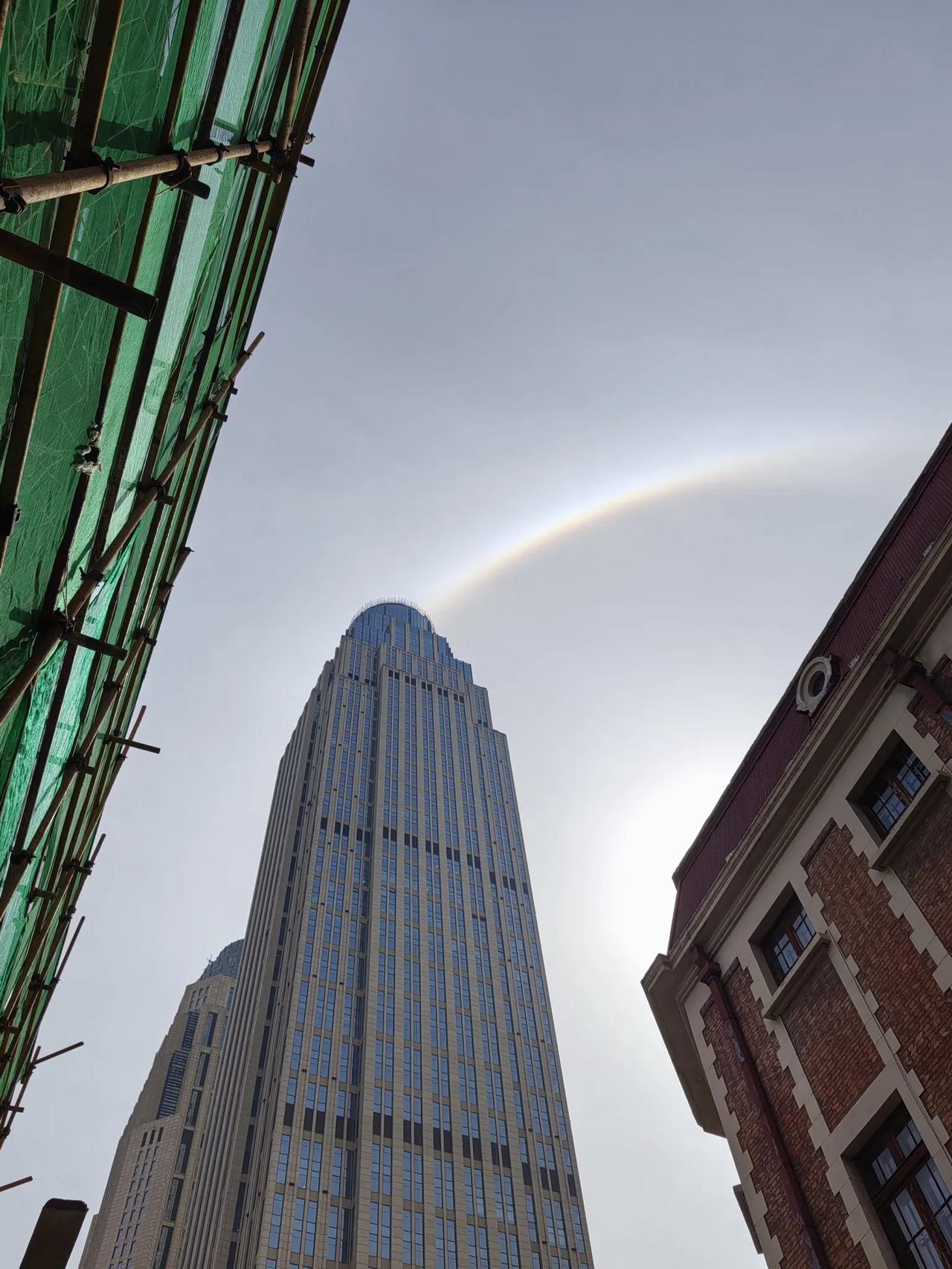 早上去哈尔滨道的小店吃早餐,记得十几年前到天津,就是在他家吃的