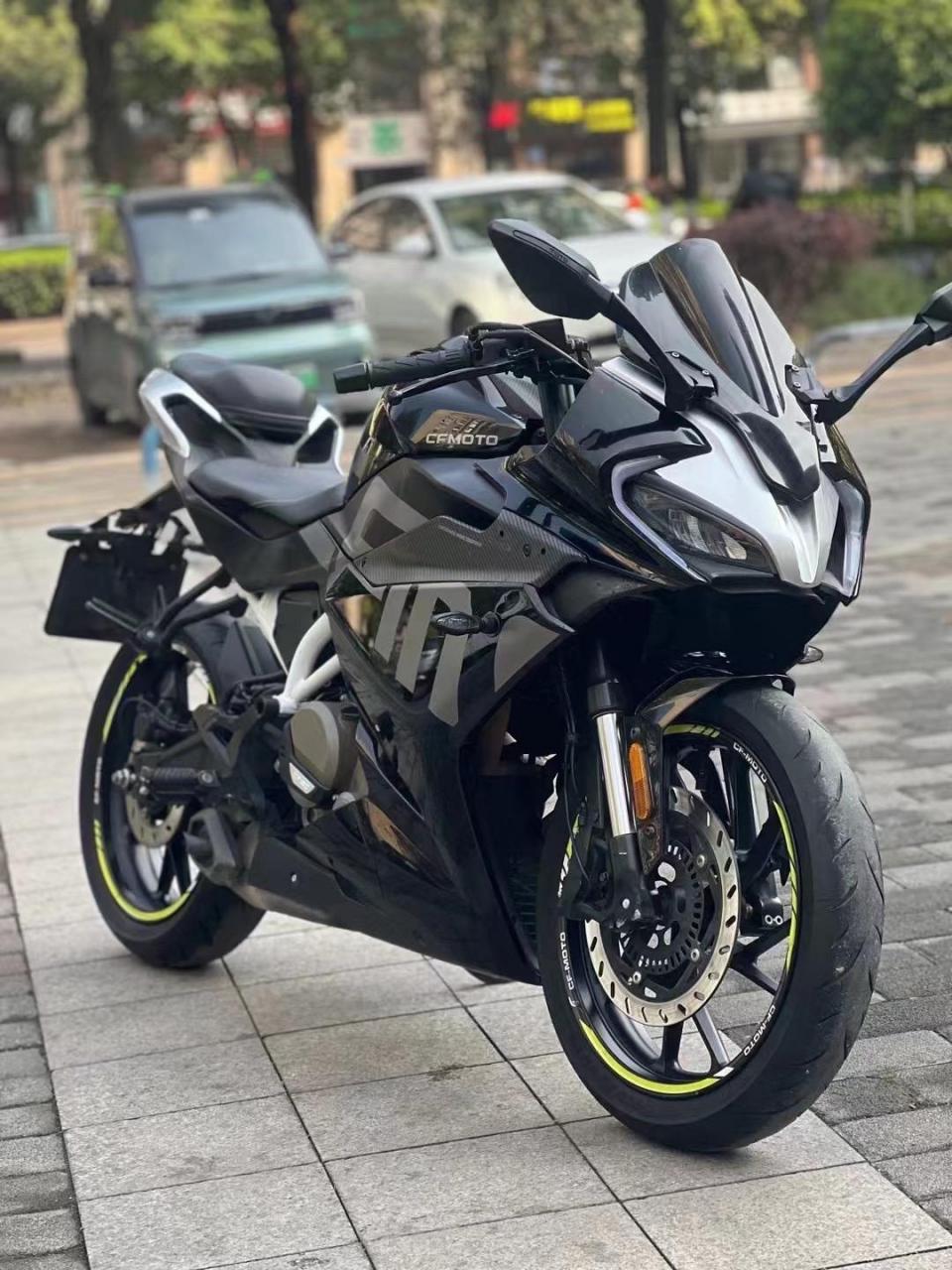 21年的春风250sr高配,车况精品成色看图,手续齐全有牌有证包过户,行驶