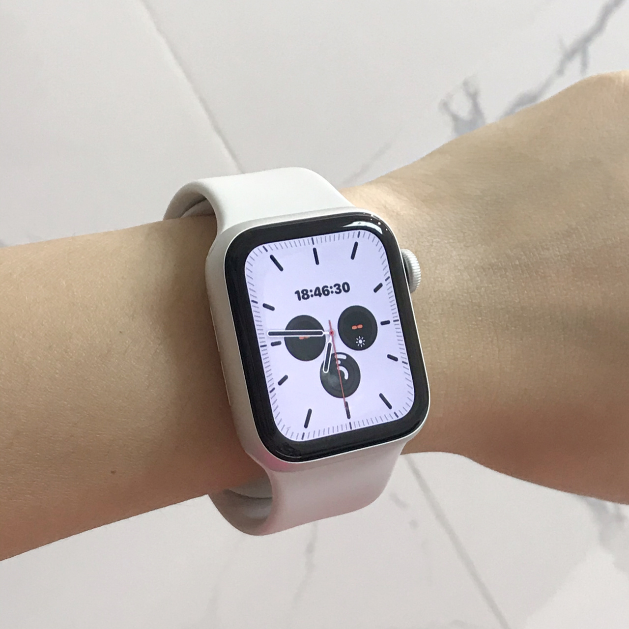 苹果watch se601540毫9044毫米对比 我手围是13.