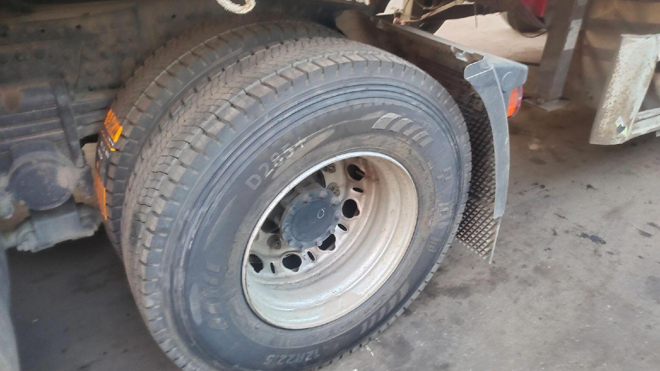 顾客指名华运通285,不是其他轮胎买不起,而是华运通更有性价比,你值得