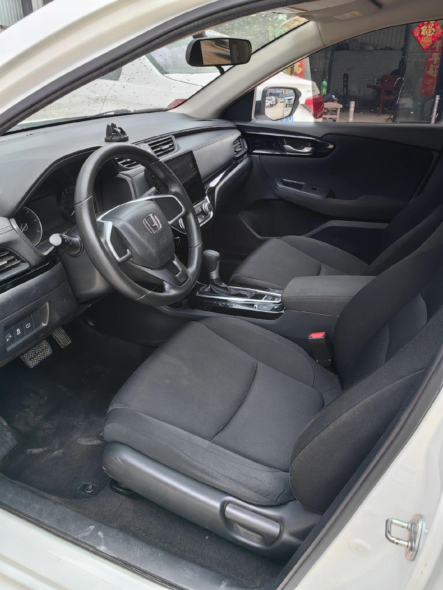 刚刚到店21年上牌本田凌派,安全行驶3万多公里,内饰九成以上新,车况