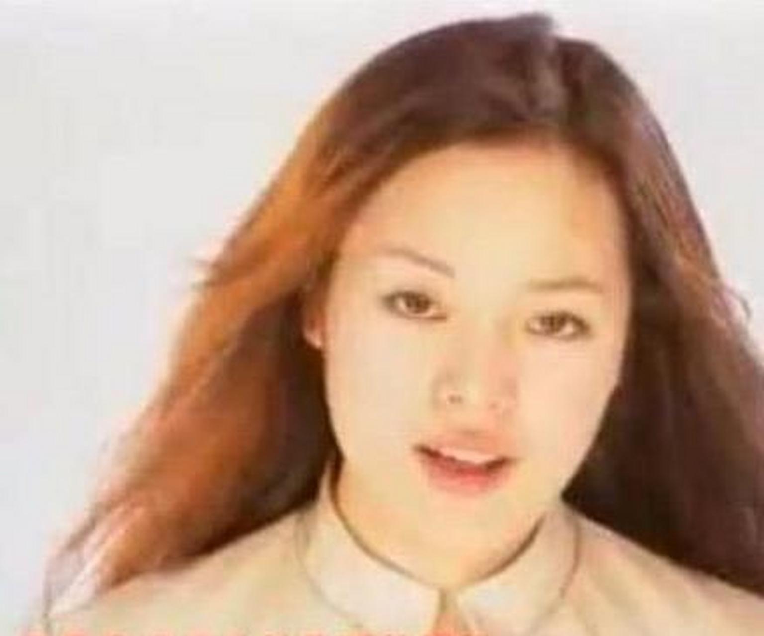 2000年9月10日,正值深秋,高晓松的前女友筠子在家上吊身亡,结束了自己