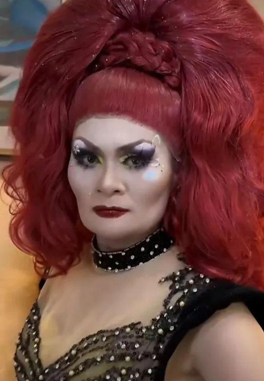 为什么那么多明星都染红色头发?