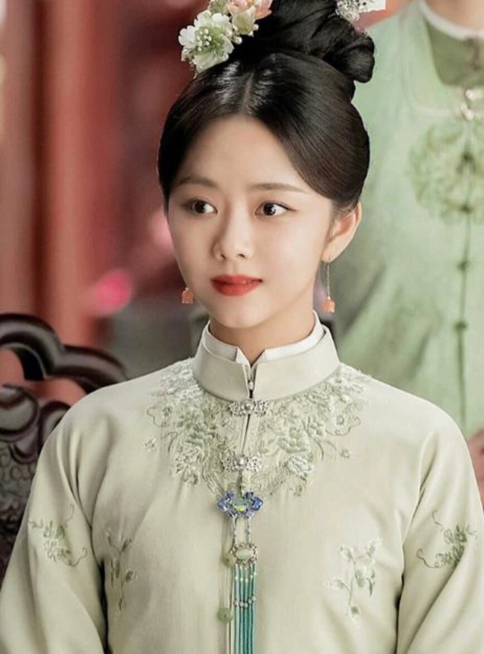 发现宝藏演员 最近看了谭松韵主演的锦衣之下,感觉主演cp感十足,随后