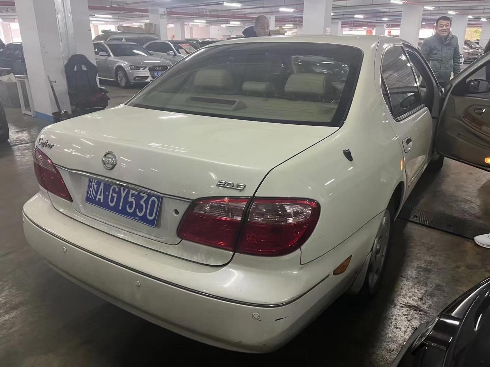 05年尼桑风度a33蛇档,2.0六缸 一手车15万公里