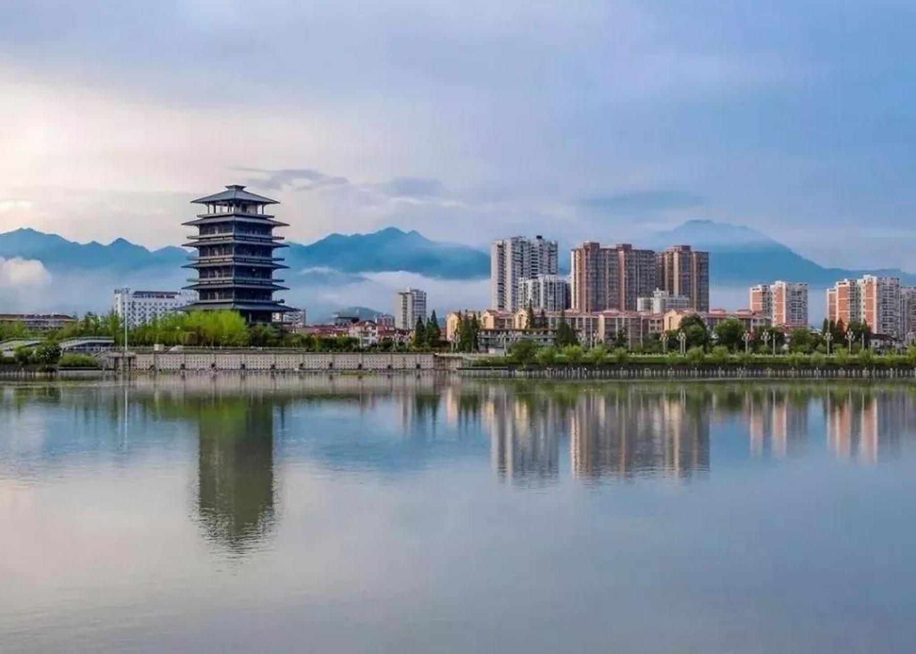 2021年陕西省汉中市11区县gdp排名榜  第一名汉台区:416.