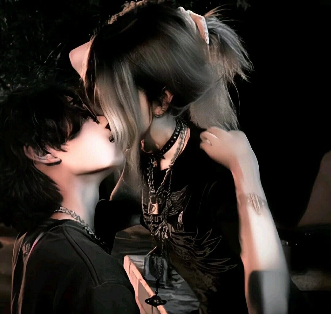 暗黑风格情侣头像无水印高级感十足