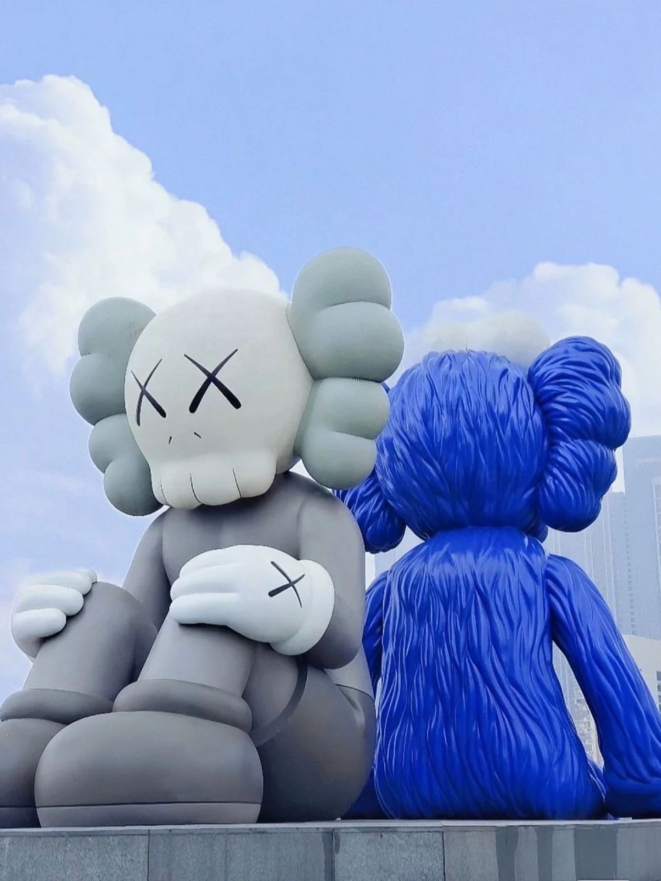 kaws丨街头涂鸦艺术96 始于街头涂鸦,红于品牌跨界——kaws喜欢在