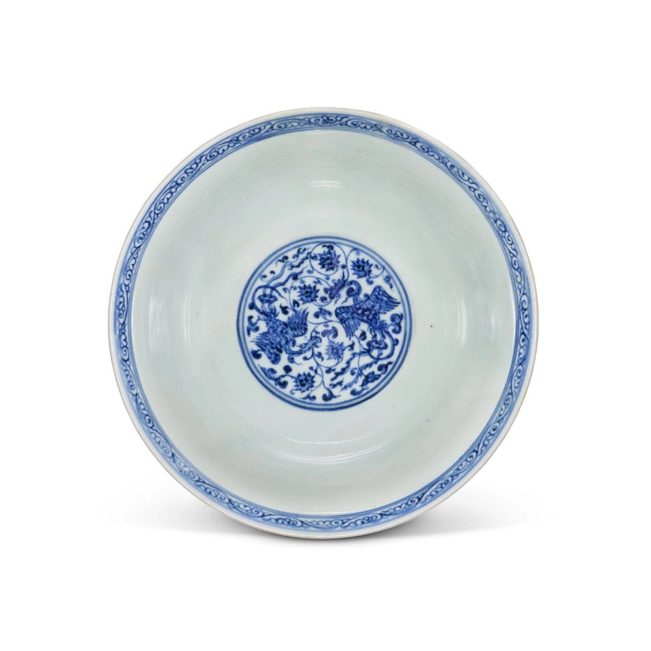 明宣德 青花暗花穿莲祥凤纹碗