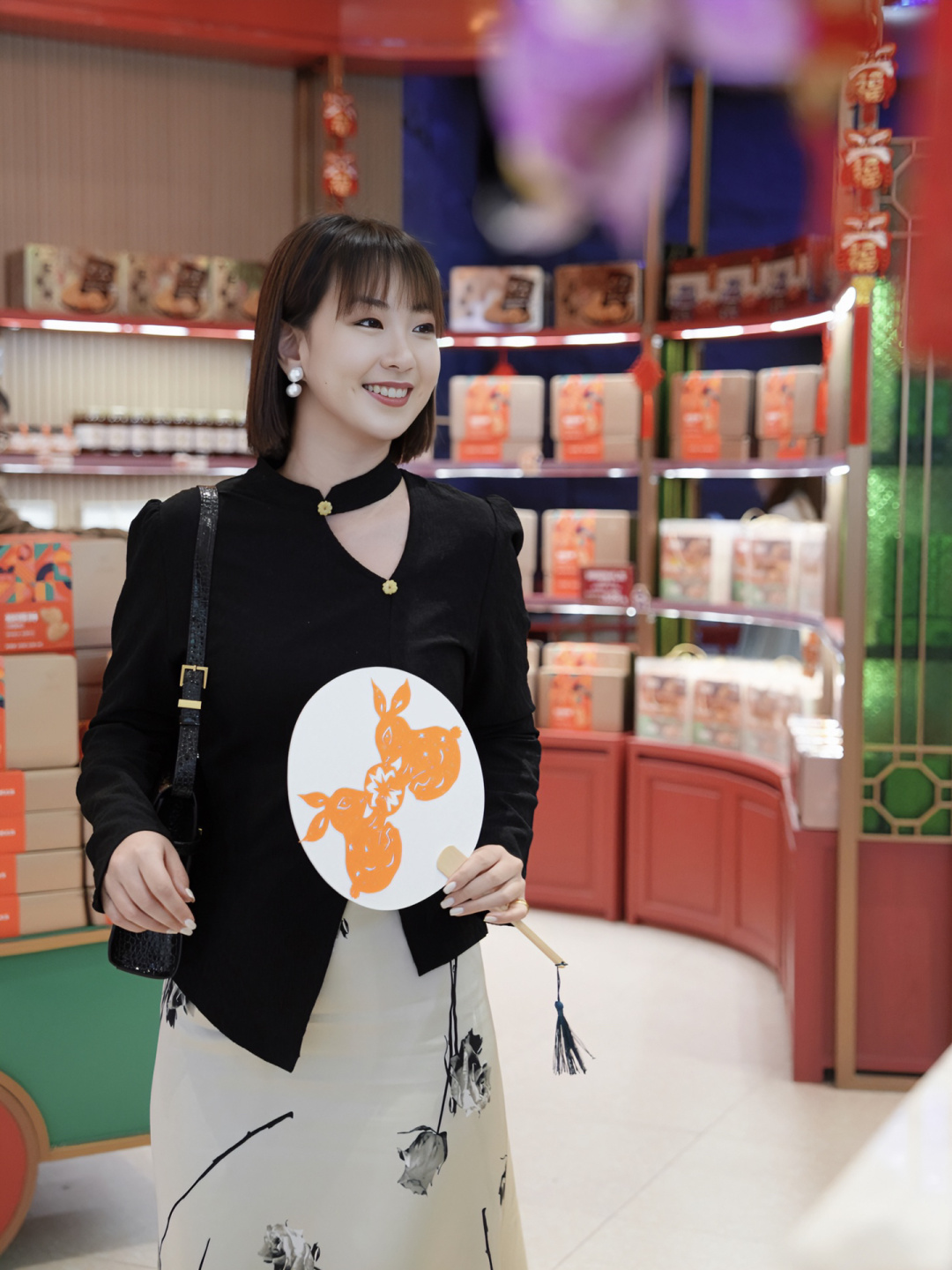 中国剪纸的魅力 在艺术家马嘉忆老师的分享中 让