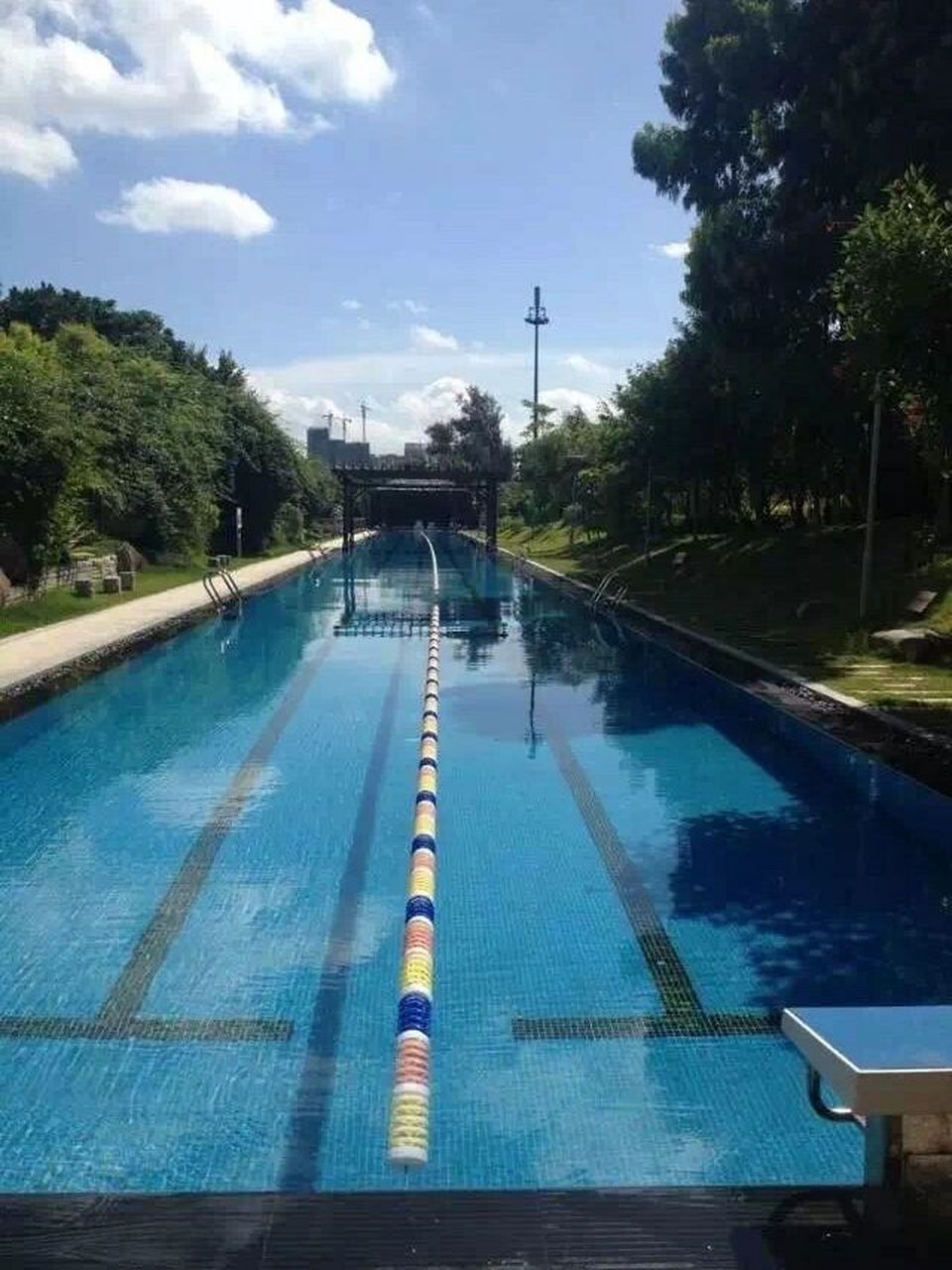 厦门唯一一个100米泳道,位于五缘湾海水浴场 很喜欢有些阳光的时候去