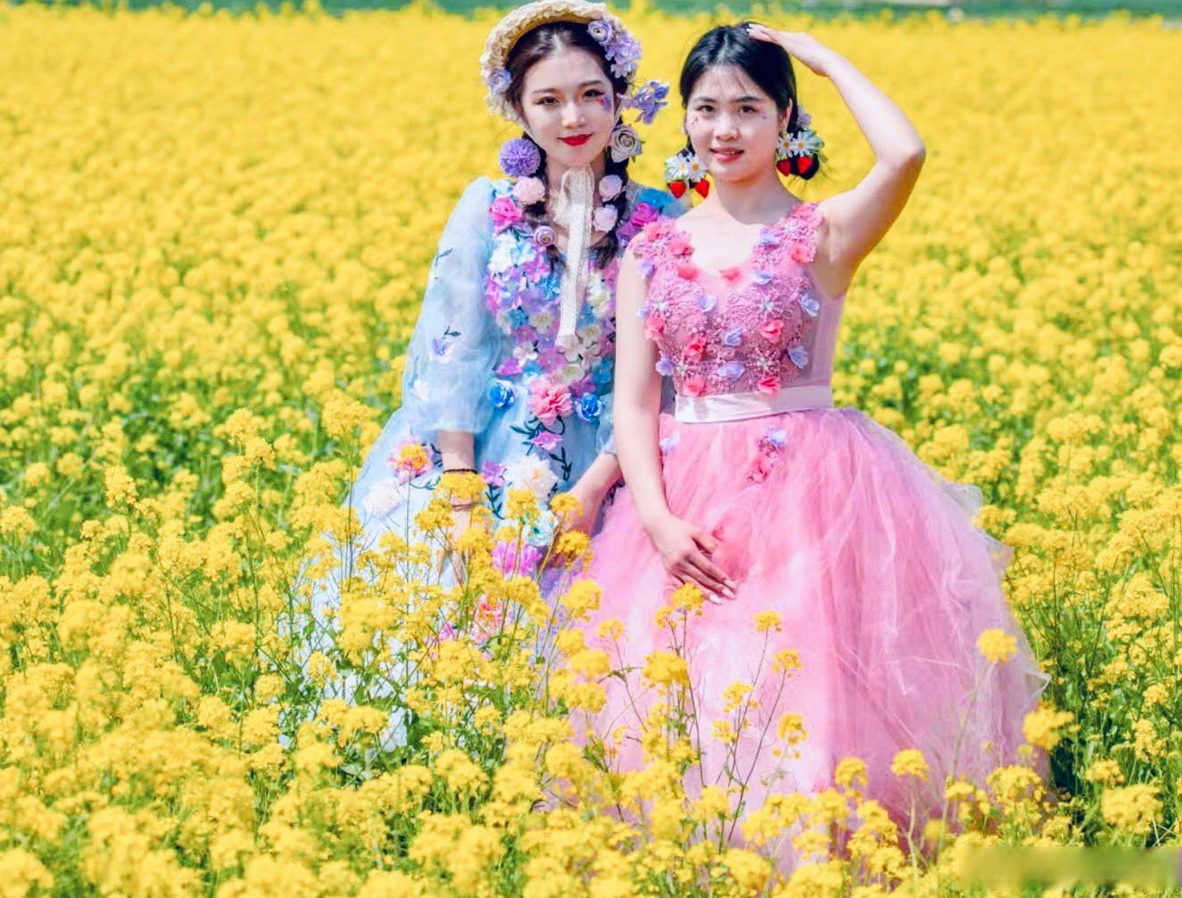 最in山东打卡地#  #济南油菜花盛开#   章丘平陵古城有一大片油菜è
