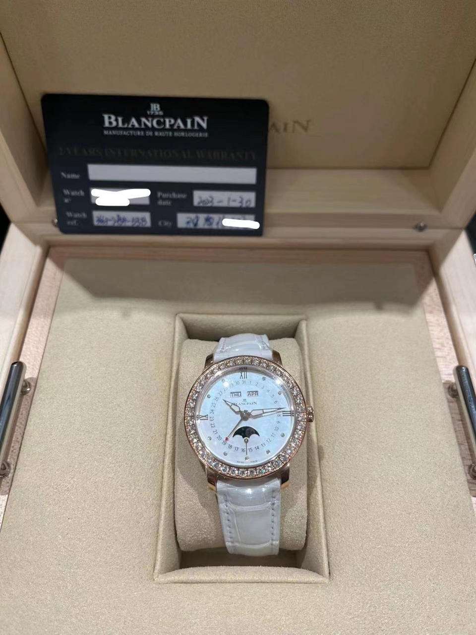 宝珀月亮美人女表 3663玫瑰金 售价14000090   62l