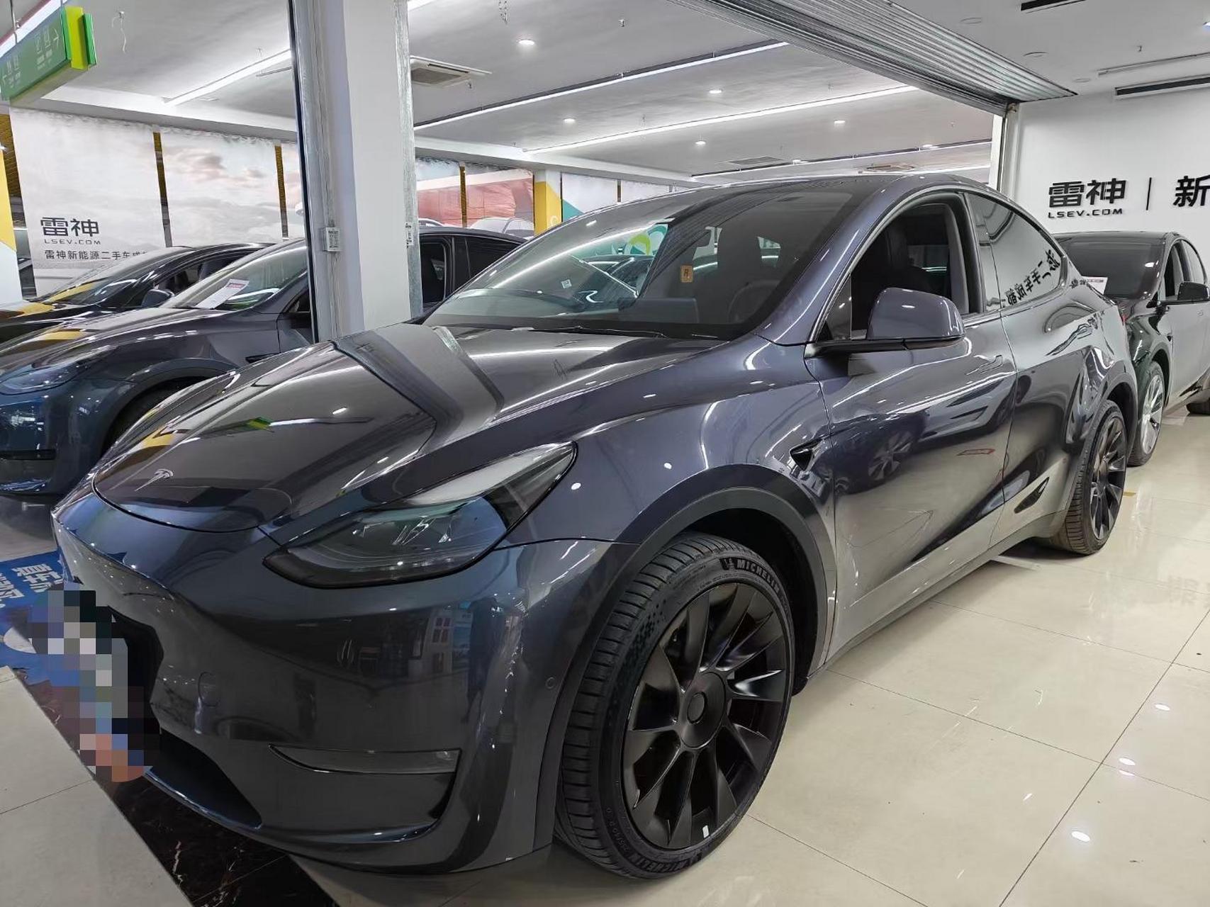 特斯拉modely 长续航四驱 选配冷光银,大轮毂,加速包,原版原漆, 安全