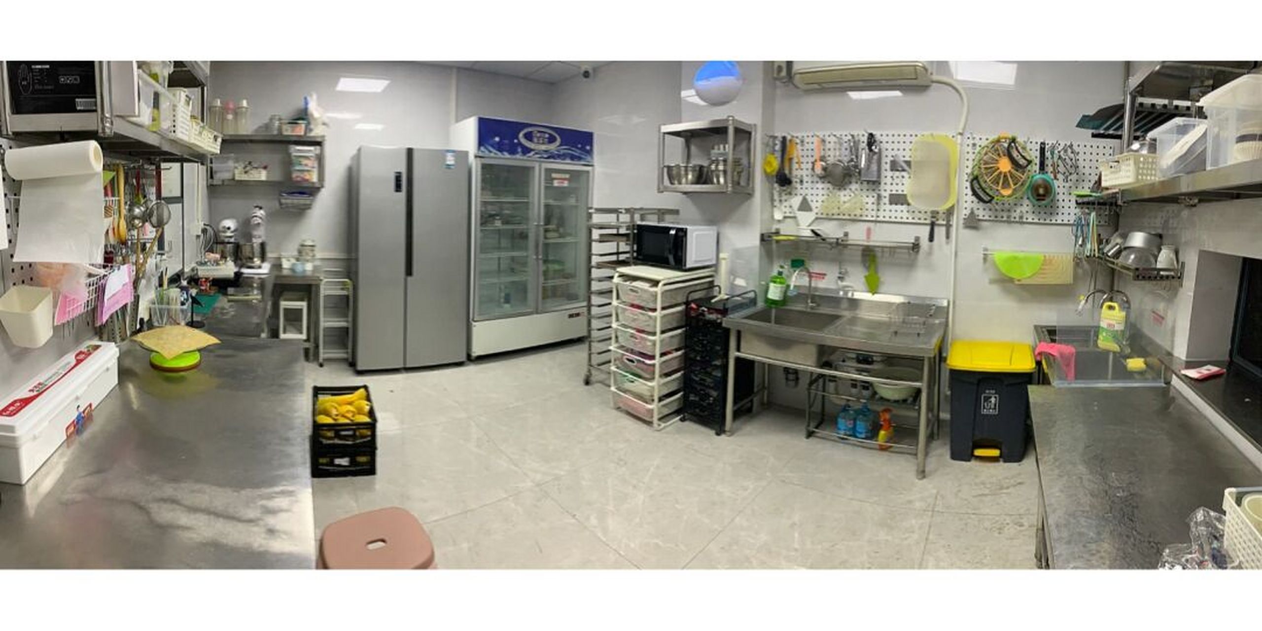 烘焙店裱花房厨房格局和拿证标准(超详细篇) 今天分享一下烘焙拿证照