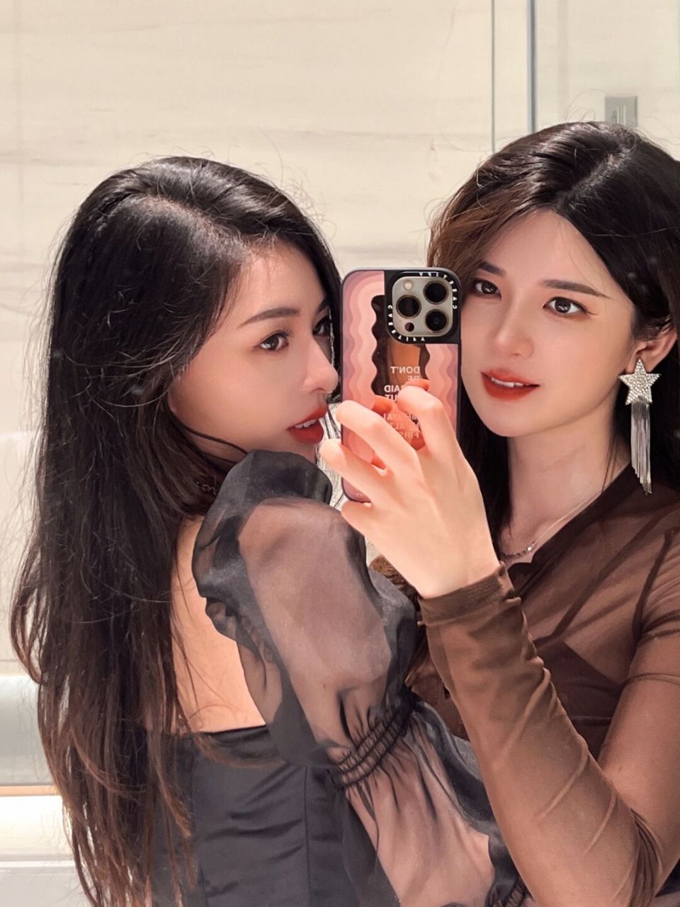 左滑看我绝世美女老婆