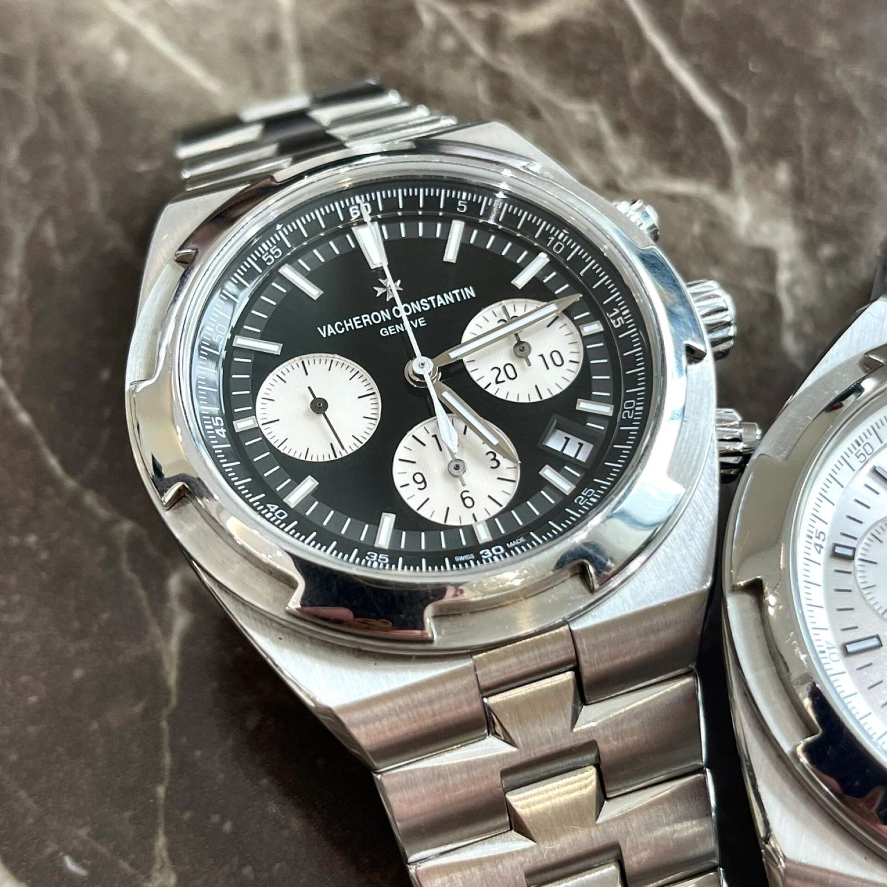 江诗丹顿|5500v黑白双煞97 江诗丹顿纵横四海黑白盘5500v 作为