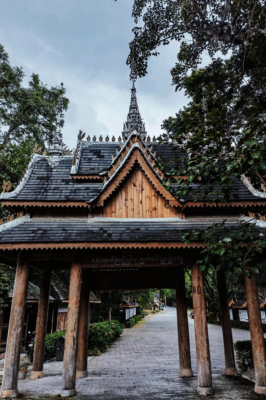 中缅第一寨-勐景来 中缅第一寨-勐景来,和缅甸只有一江之隔, 也是