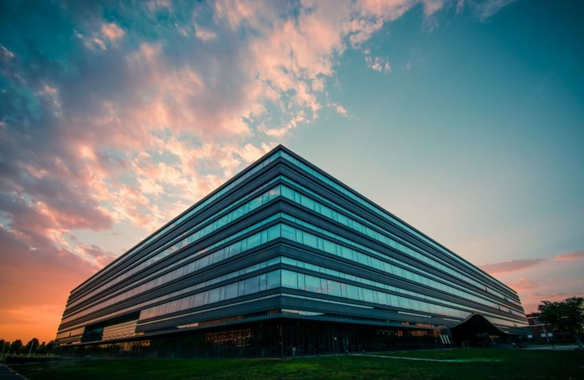 天津大学128周年校庆#  实事求是,严谨治学. 爱国奉献,初心不改.