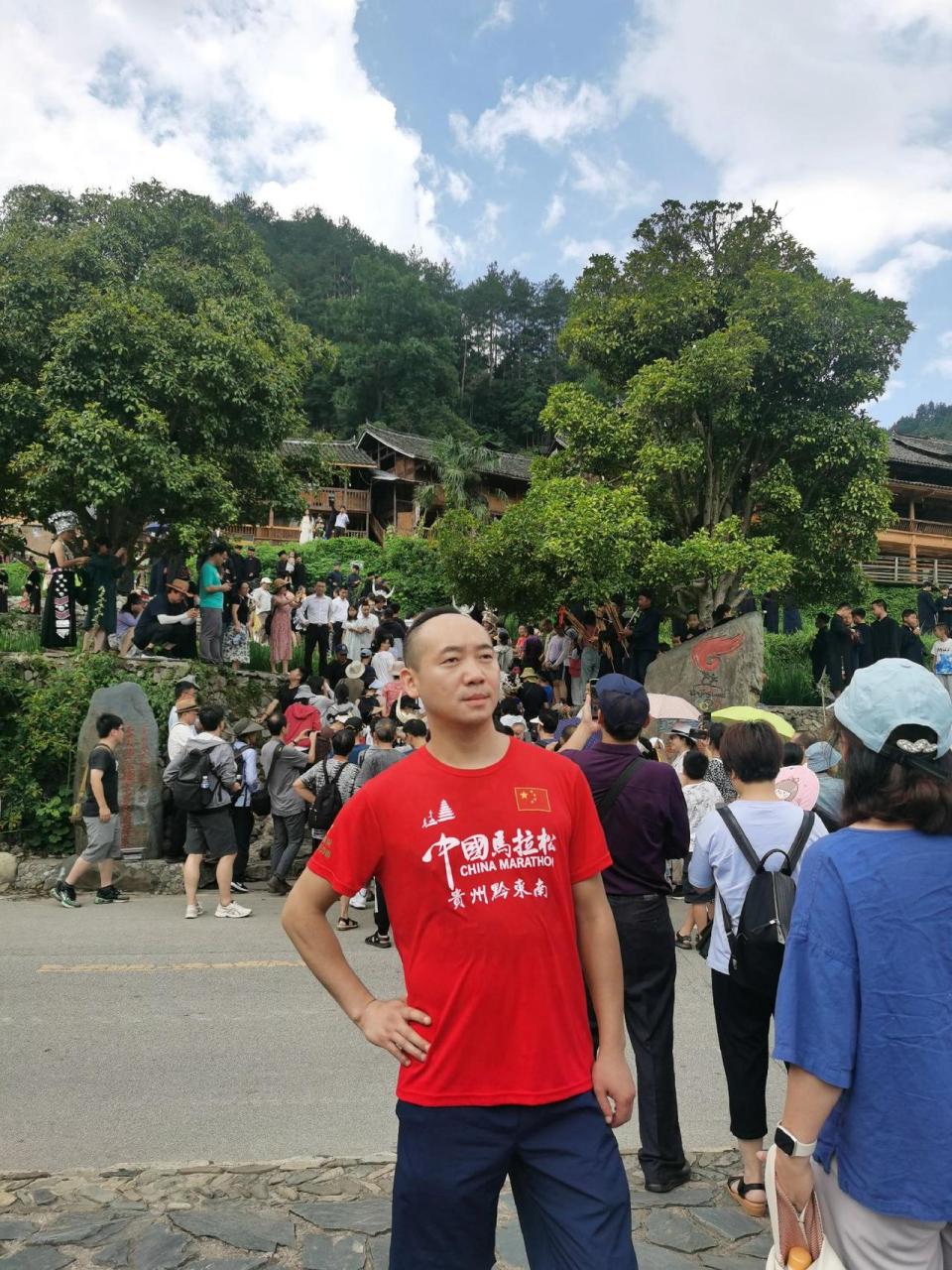 我那么多遗憾那么多期盼你知道吗身体和灵魂总有一个在路上 汗水不会
