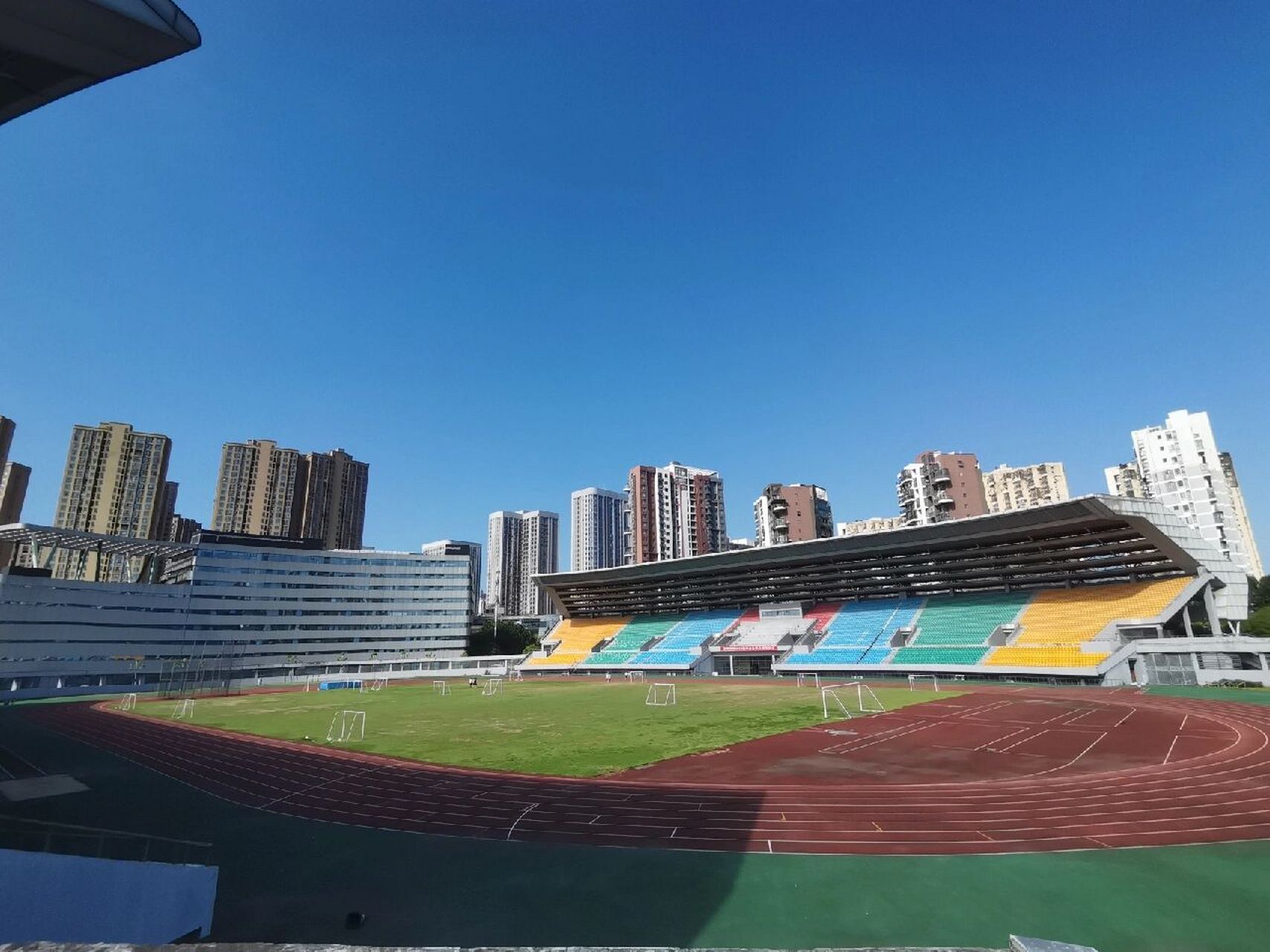 武汉理工大学南湖校区 武理南湖校区环境一览