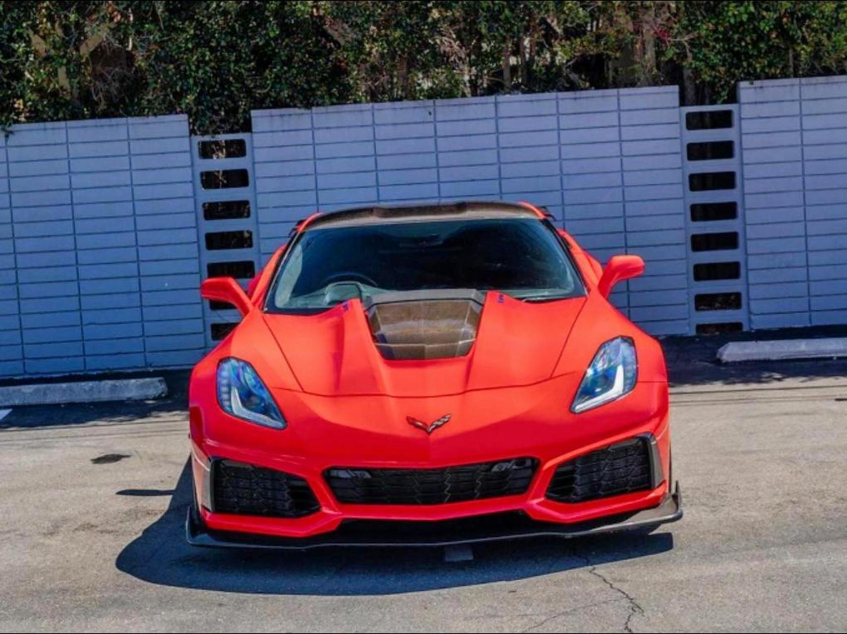 90  科尔维特c7 zr1,不仅仅是一辆跑车,它更是美国汽车文化的骄傲与