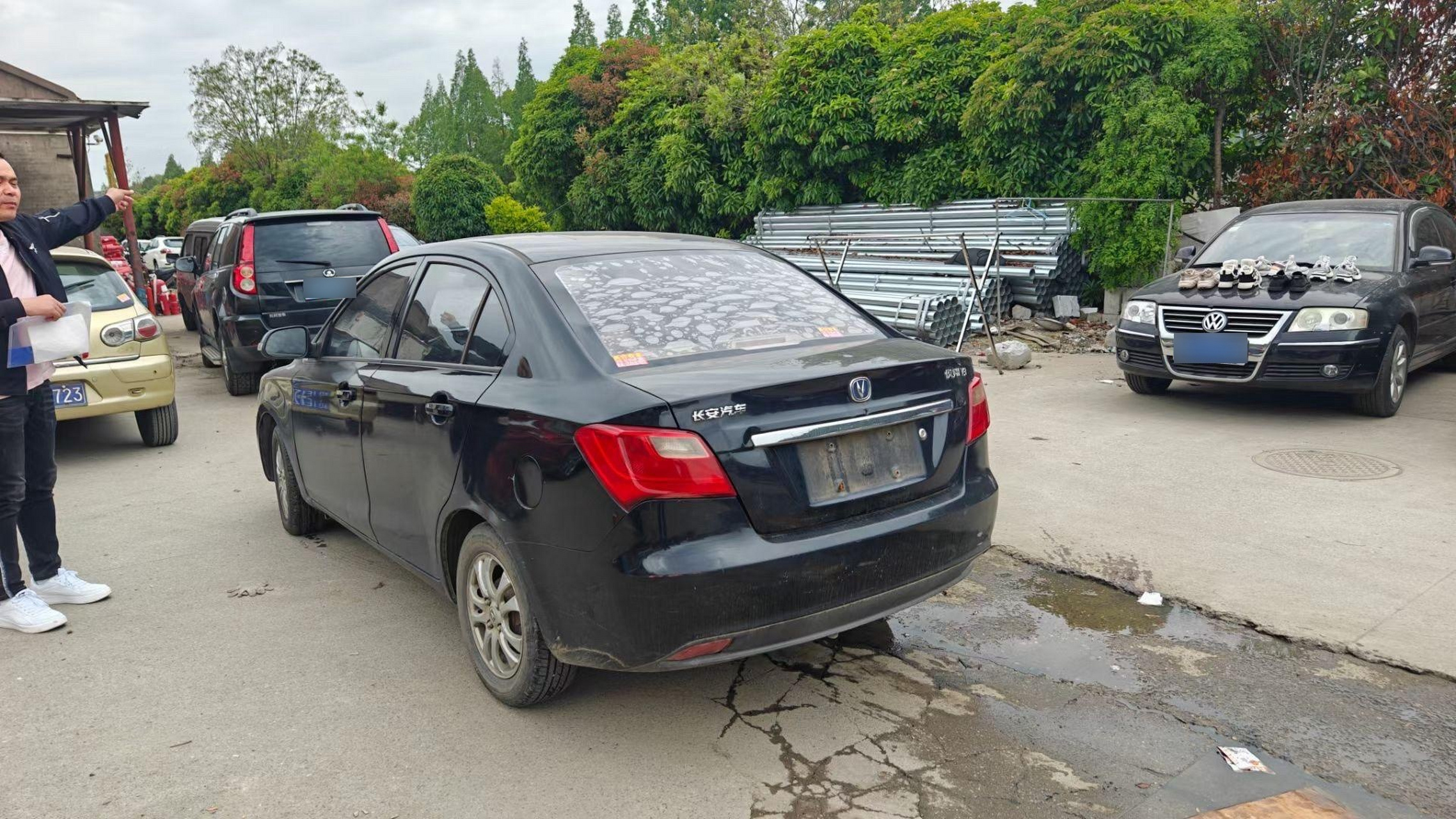 17年差几天上牌,长安悦翔v3.1.4排量手动挡.