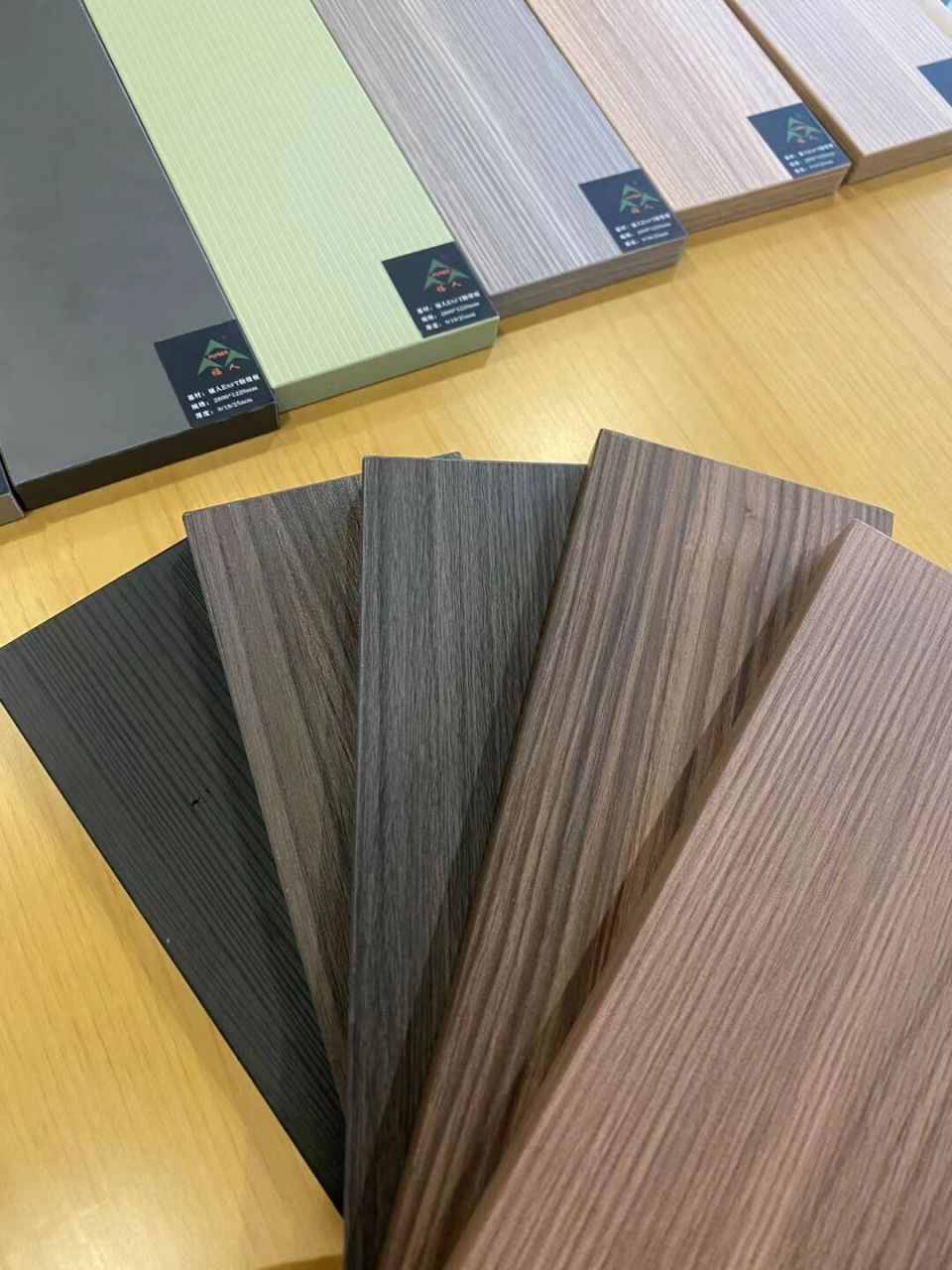 耐久性:福人船级板具有优良的耐久性能,能够在长期