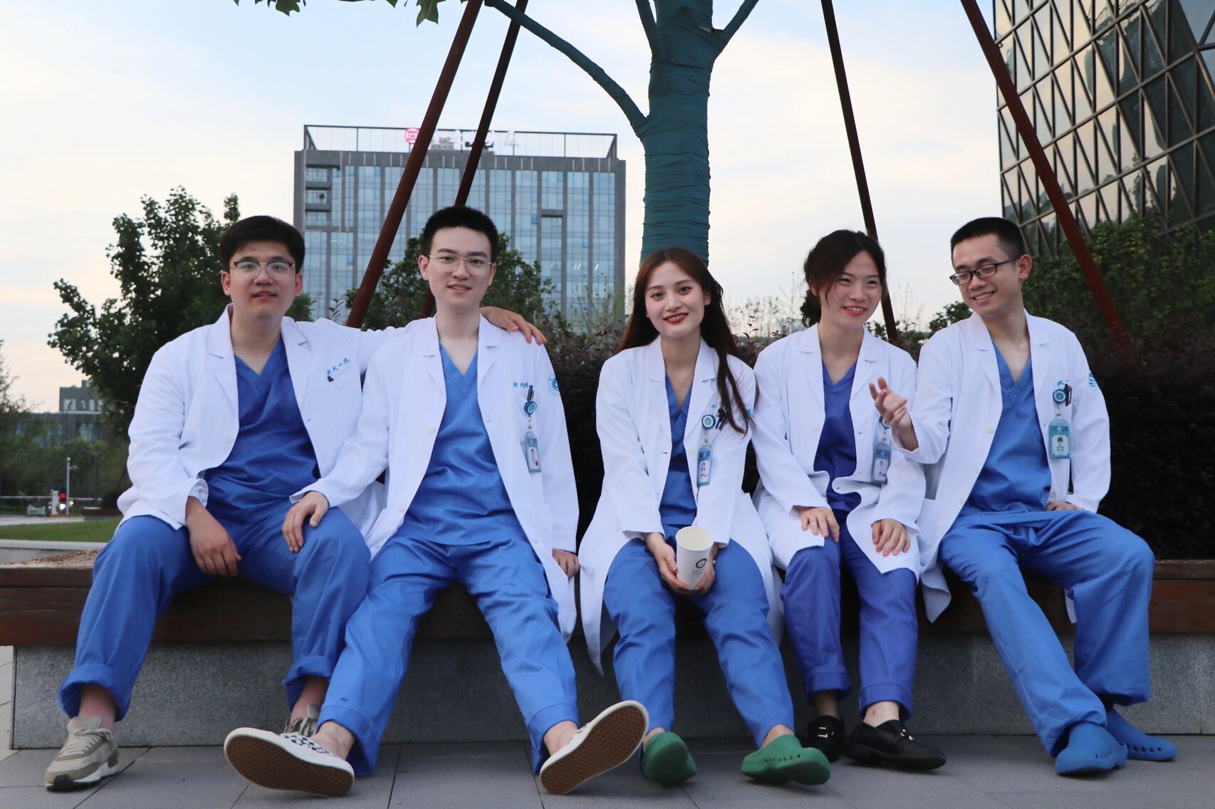 医学生毕业照95|浙大版·机智的医生生活02 泌尿外科/儿科/肿瘤