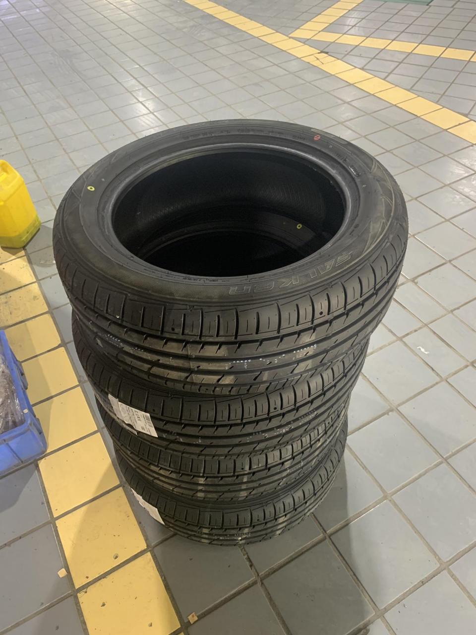 tu金牌质保,在【途虎养车】更换了4条邓禄普飞劲轮胎