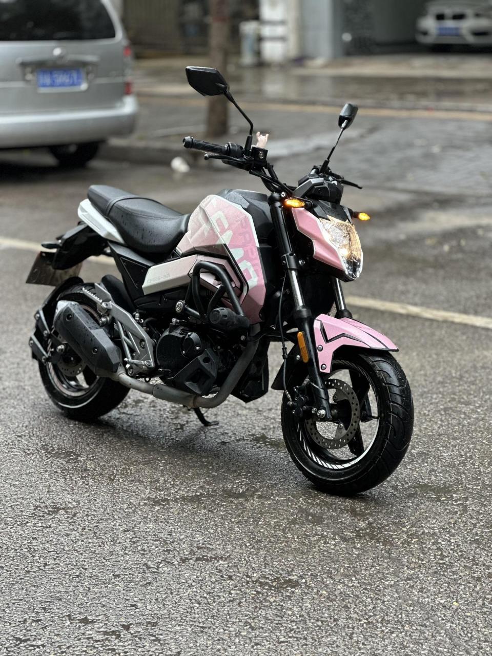 22年春风狒狒125,个人一手车,行驶11000公里 车况描述: 1)车主是一