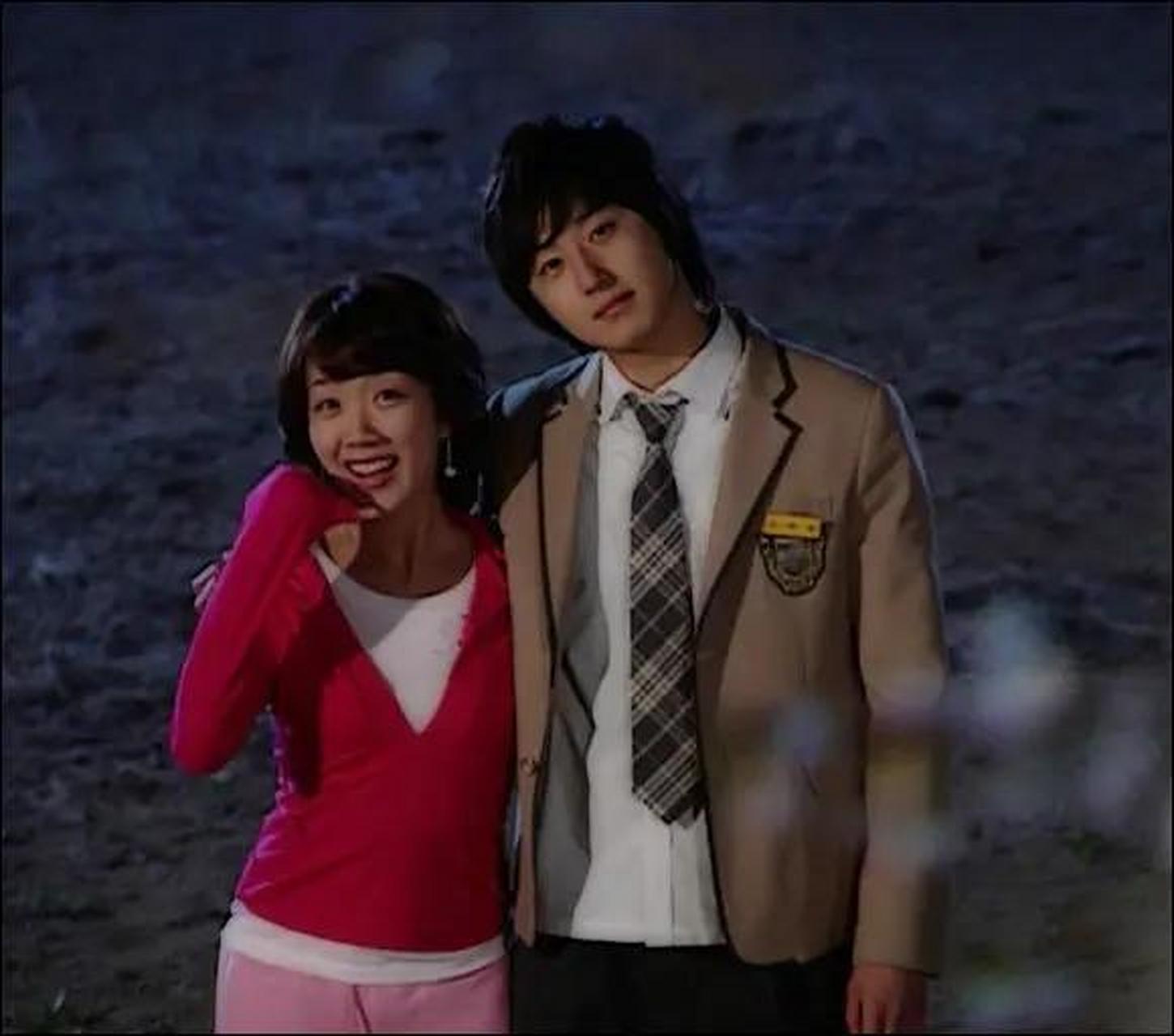 情感点评大赏《搞笑一家人》中最喜欢的是允浩和敏静这一对.