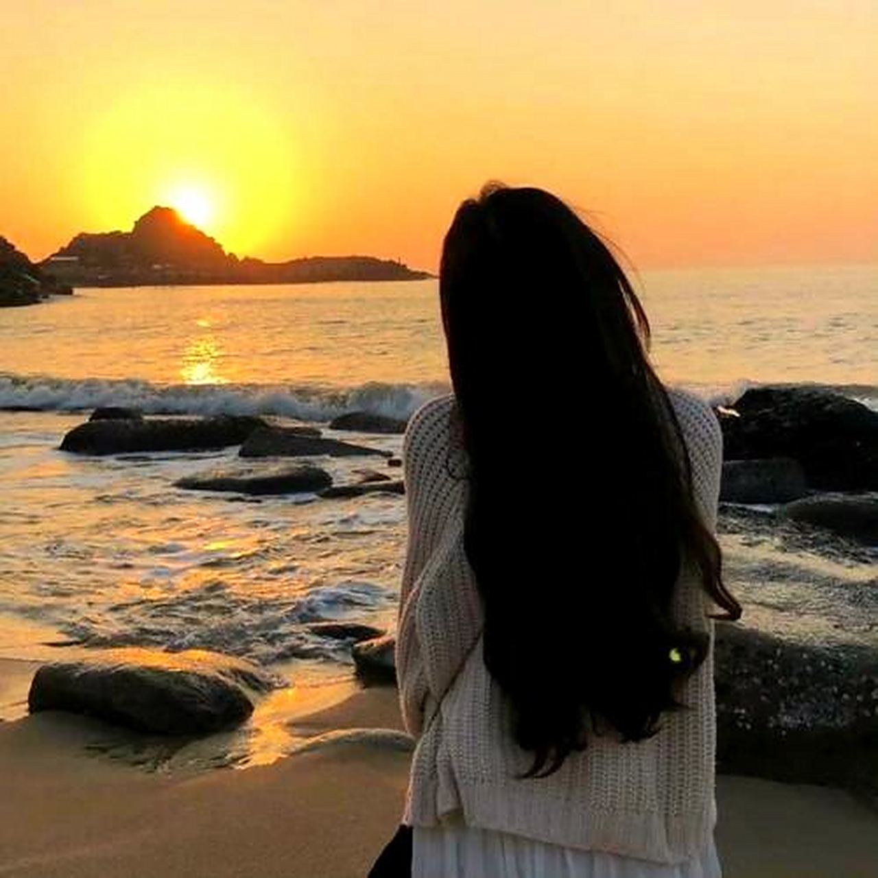 夕阳 大海 女生头像