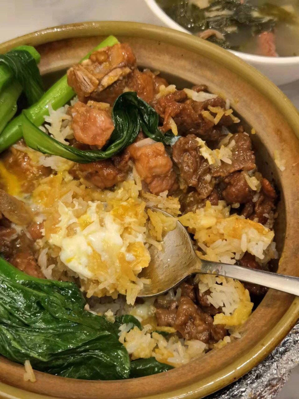 体育西宝藏广式煲仔饭!