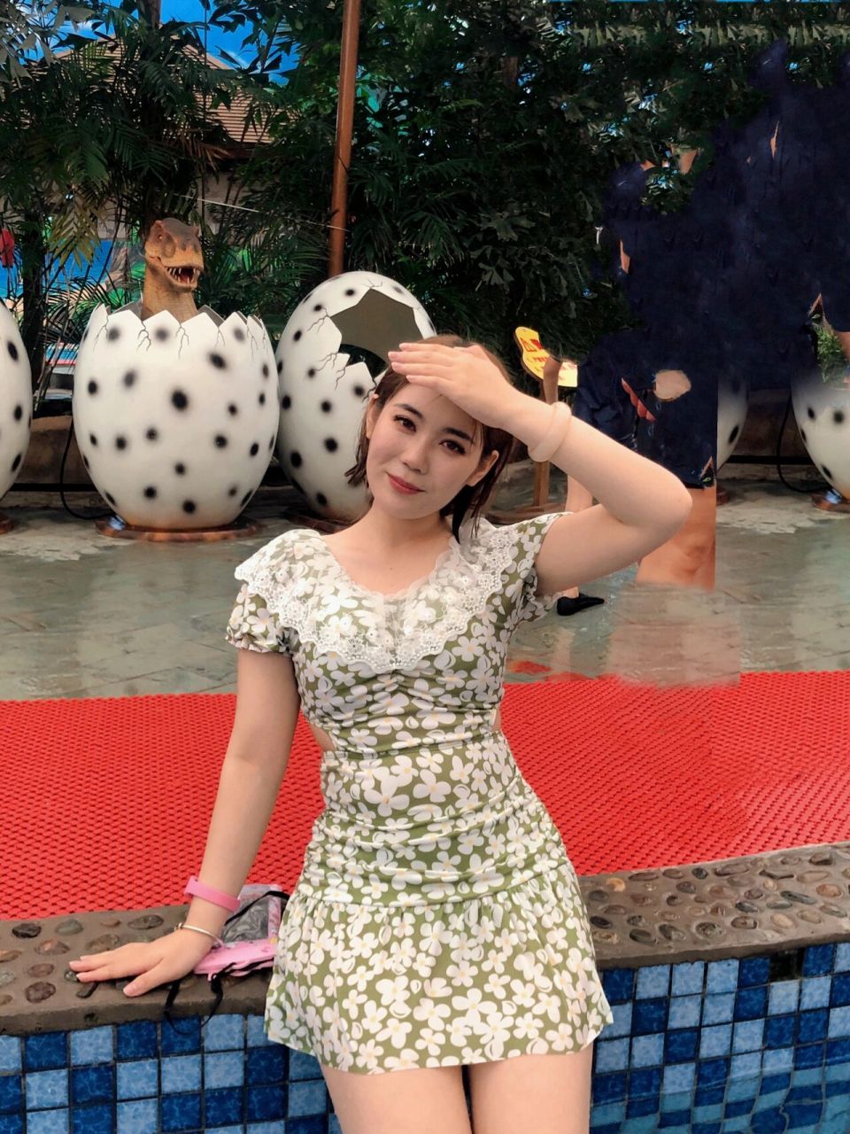 地址呢就在洪洞恒富温泉酒店90 	 门票99成人68 儿童30 	 96