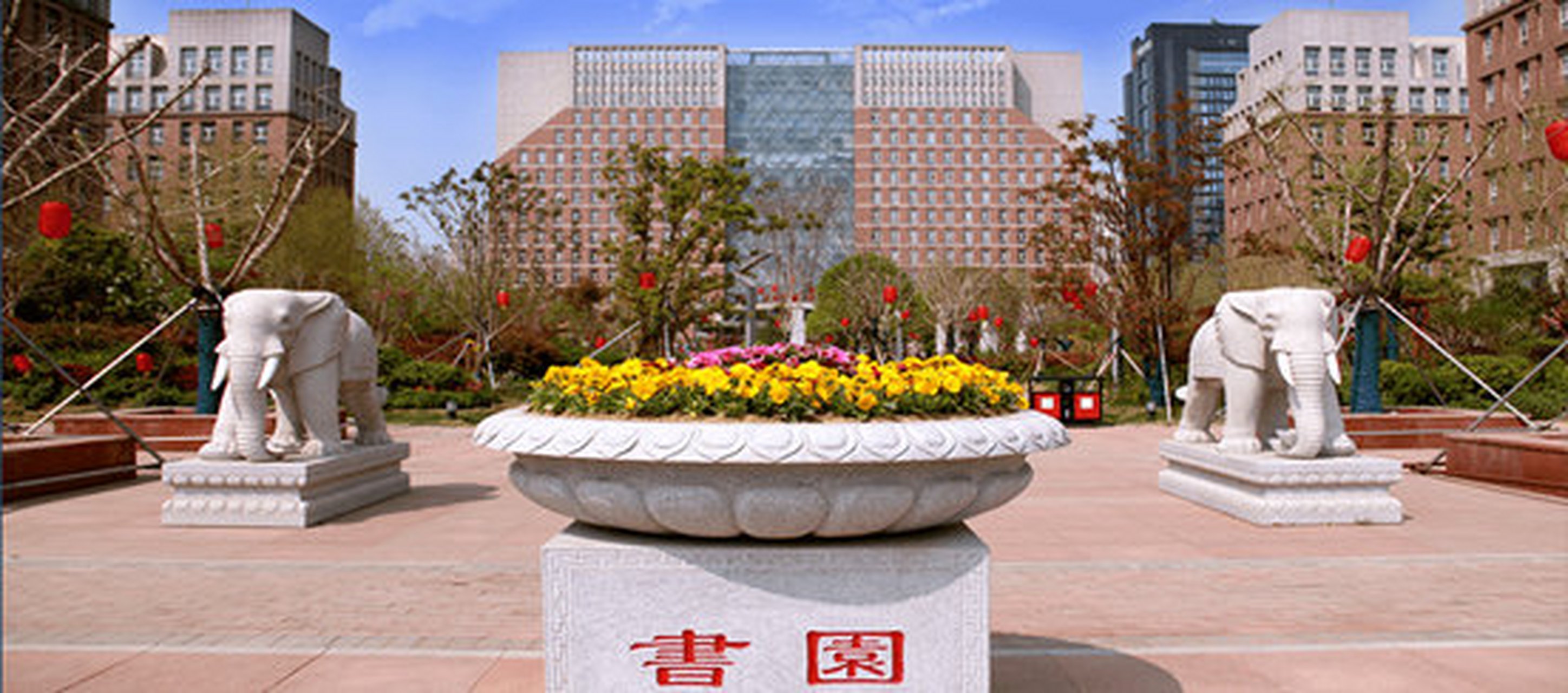 出版豫军诠释#河南人的自我突围力量,中原出版传媒集团连续七年入选"