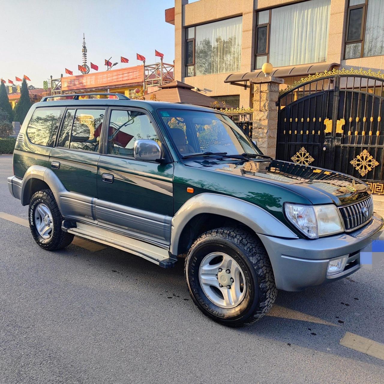 98米不过户手动档丰田霸道lc95精品车况,全车刚大整备,刚上保险年审