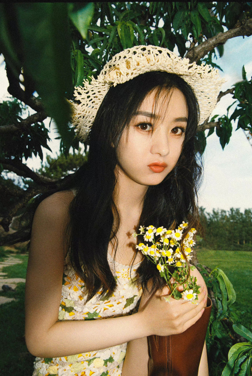 浅浅发几个赵丽颖捧花图片吧.