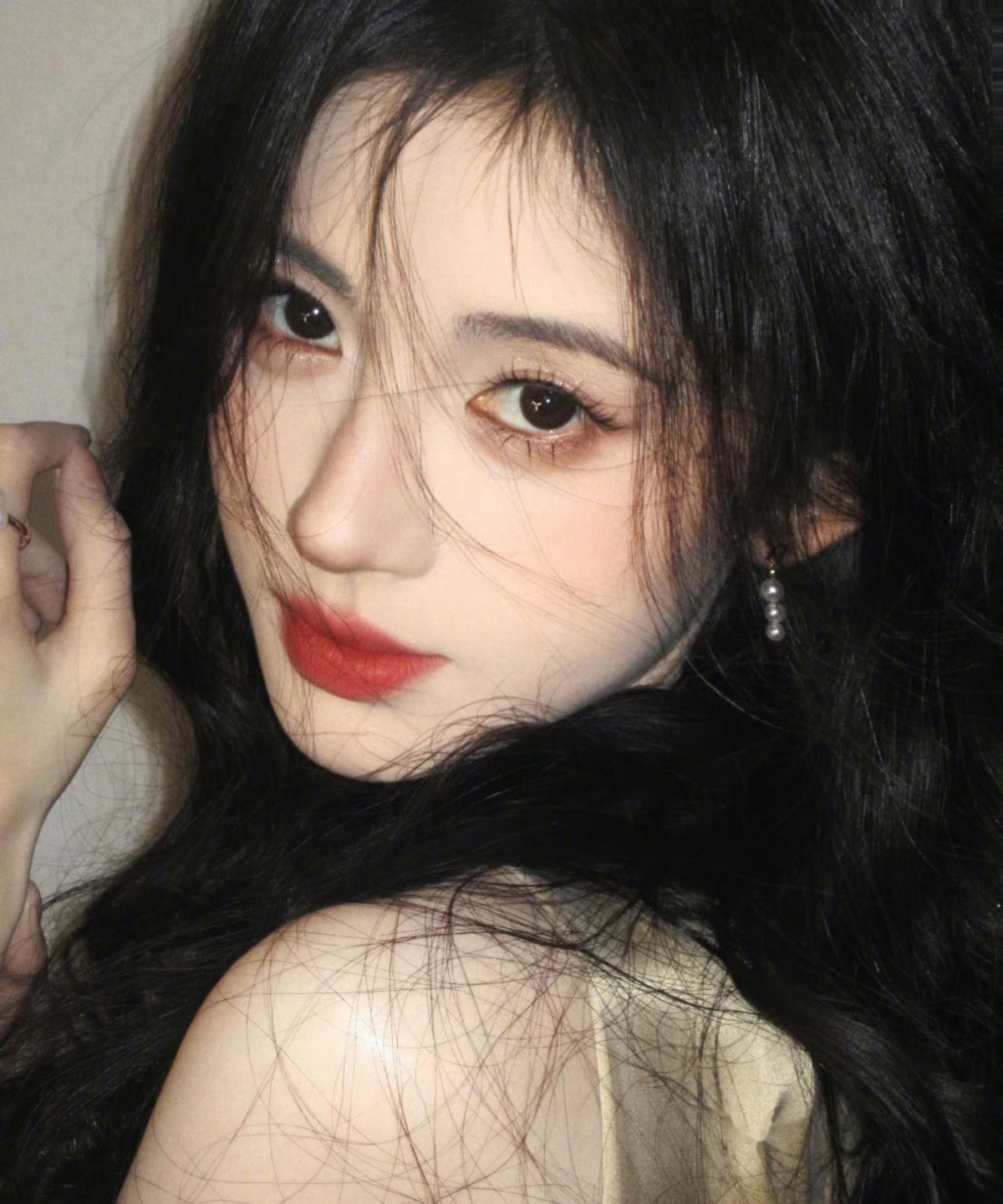 给鞠婧祎做的港风氛围卷发大波浪!撕拉片!氛围感的神!