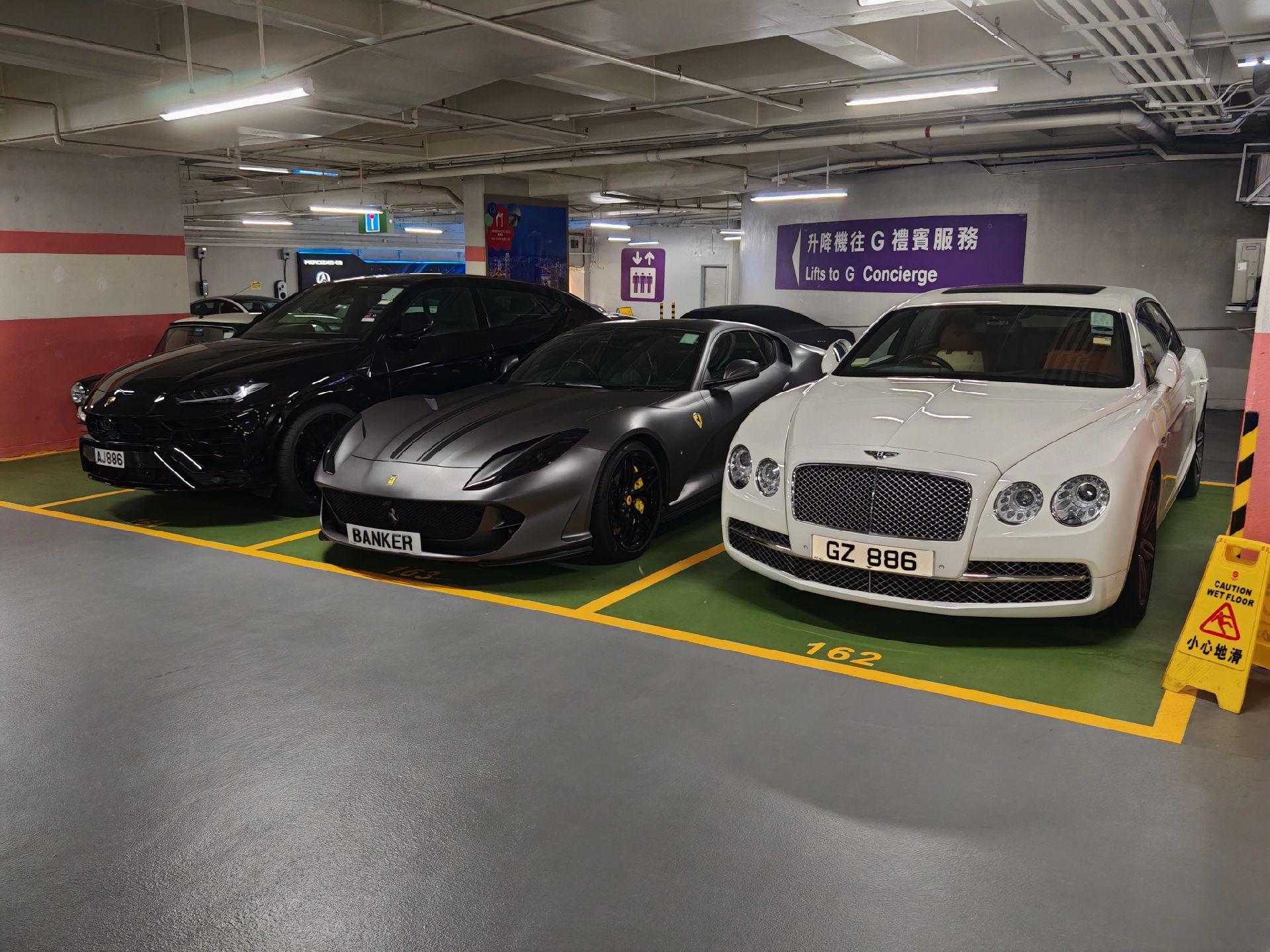 香港太平山顶地下车库超跑合集