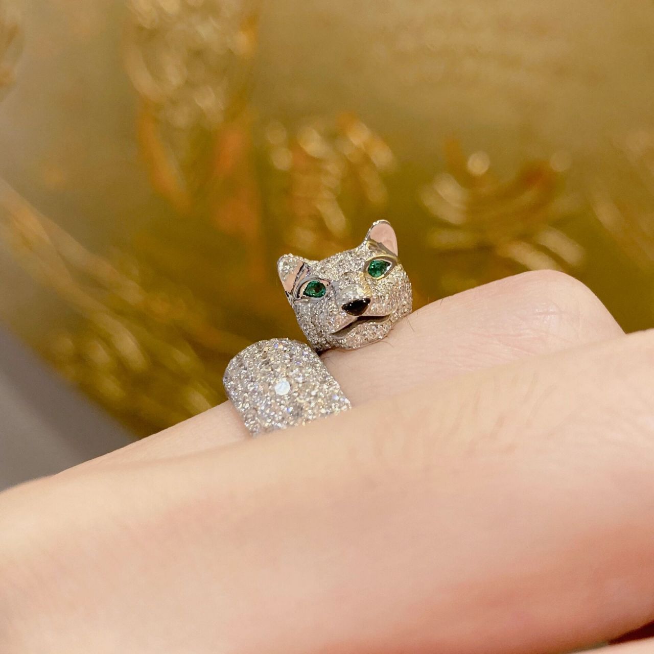 卡地亚白金豹子戒指 卡地亚家最经典!最人气!