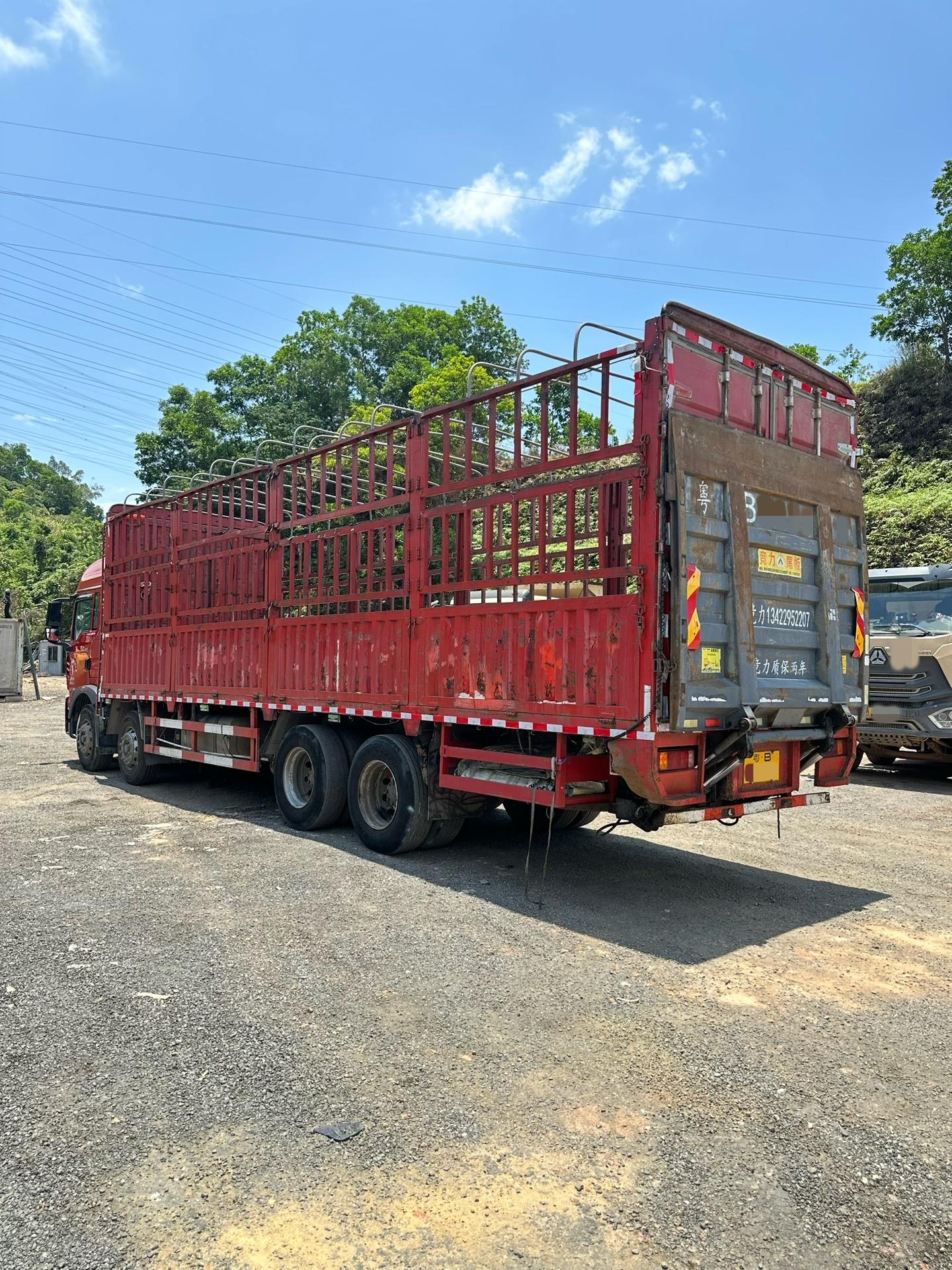 6米苍栏带尾板),稀有车型,前四后八苍栏车,重汽豪沃t5g