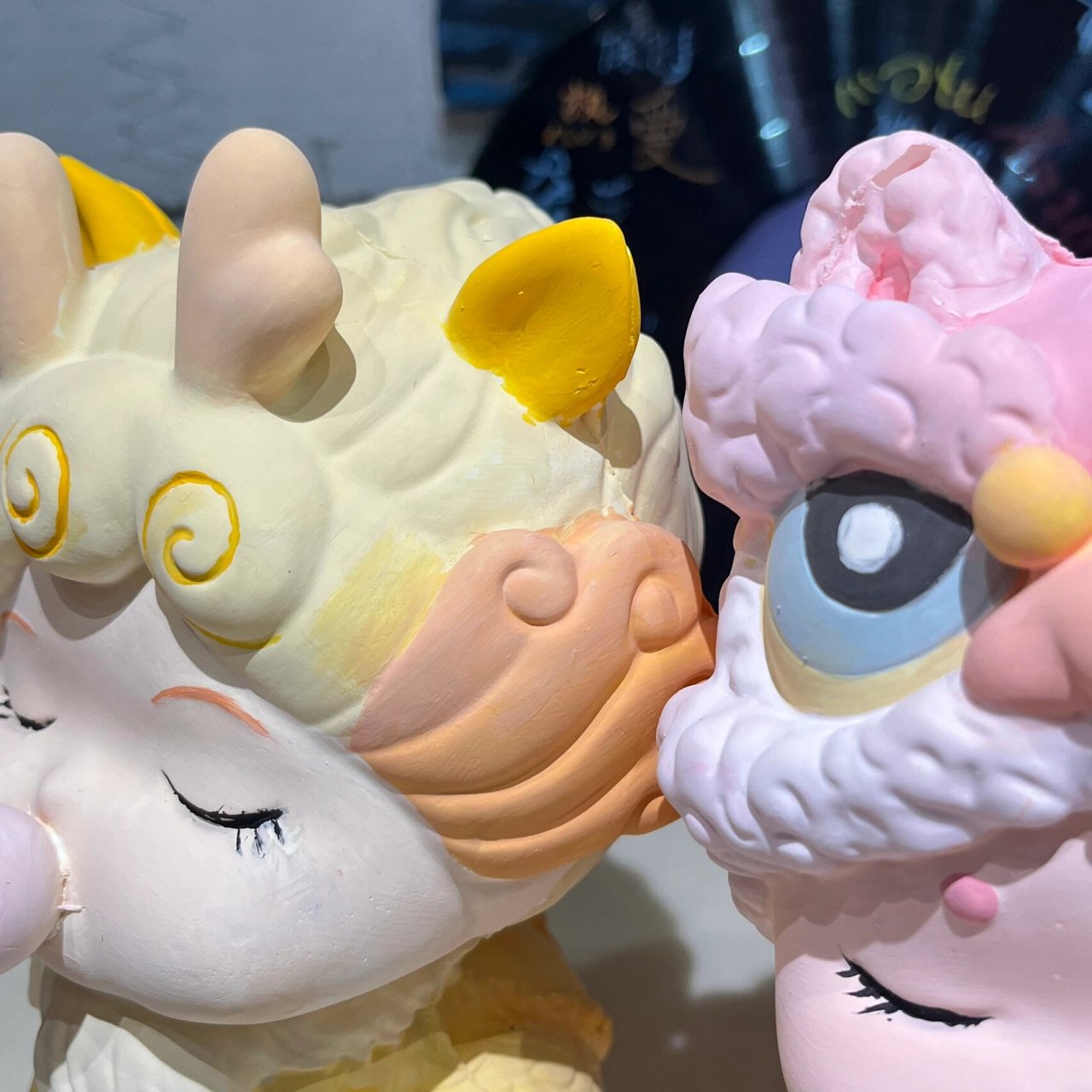 石膏娃娃|玉麒麟 今天去涂石膏娃娃啦 玉麒麟石膏娃娃涂鸦分享