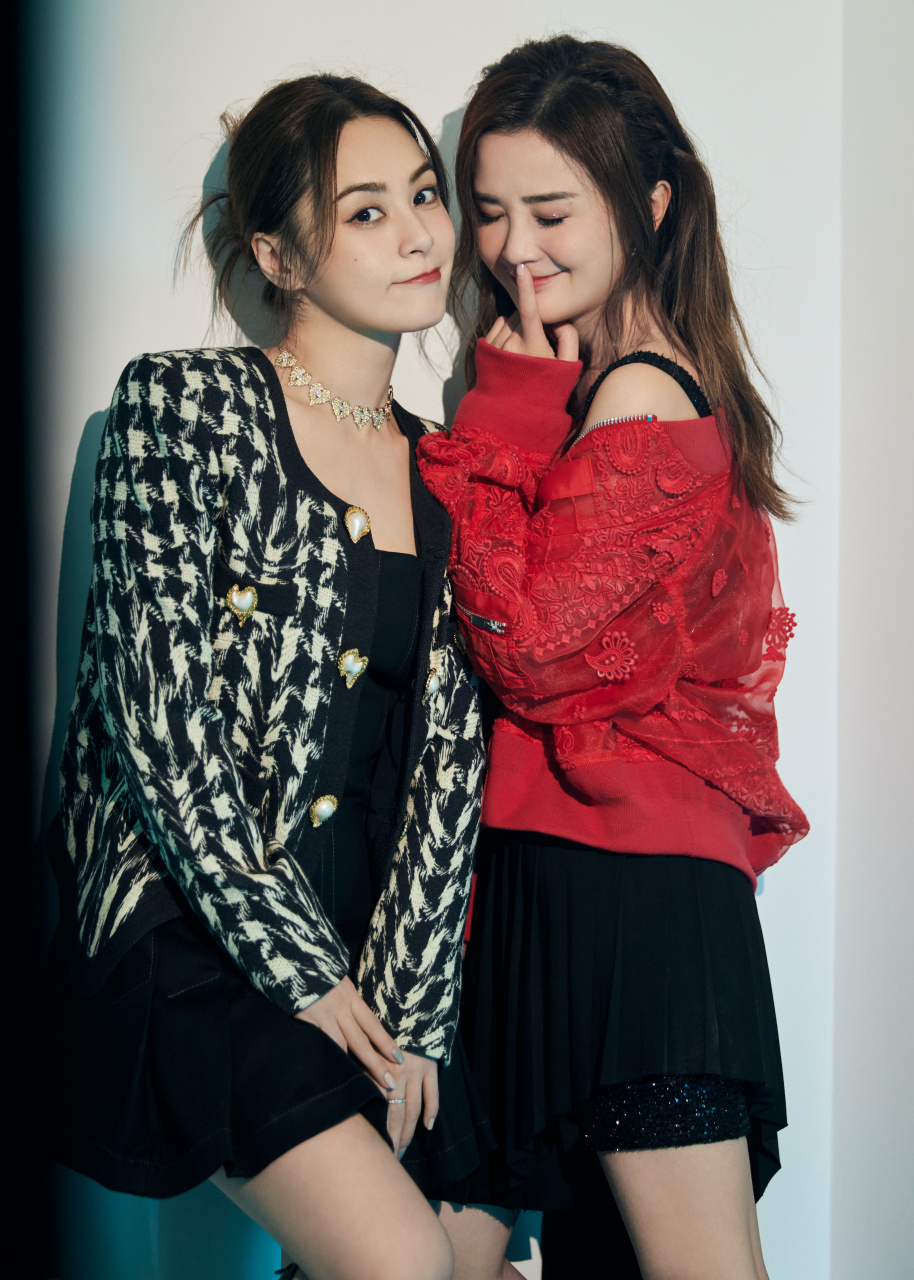 twins音乐派对ootd#投送一波蔡卓妍,鍾欣潼音乐派对"心动指南"于褂鞍